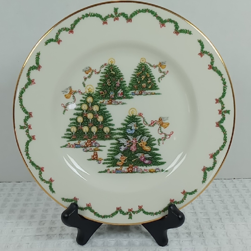 Lenox "The Joys Of Christmas" 8 Inch Salad Plate 1996 Ivory with 24K Gold Trim